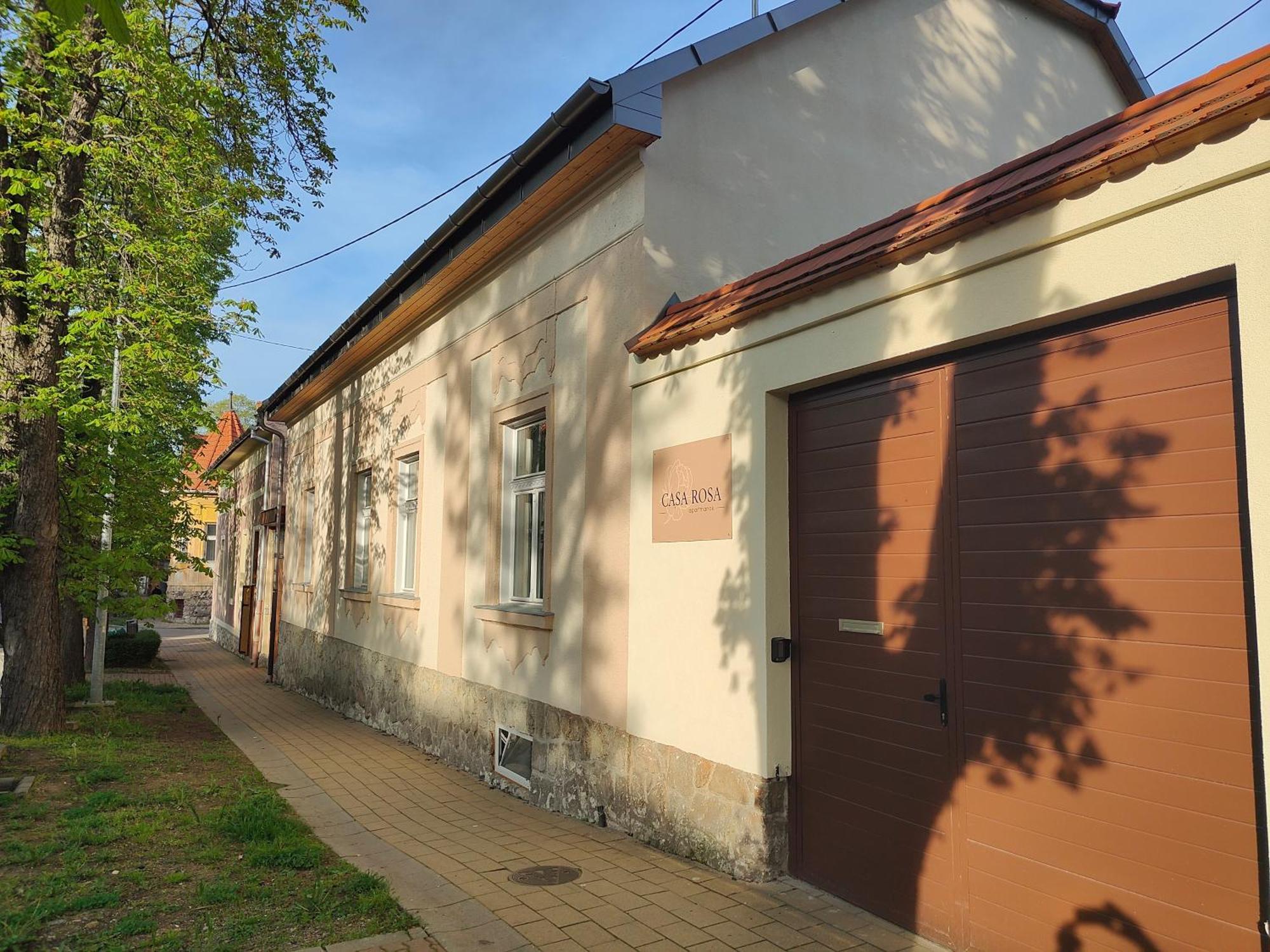 Casa Rosa Apartmanok Егер Екстериор снимка